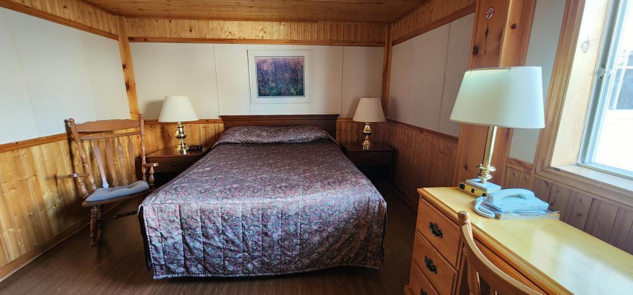 Auberge Motel 4 Saisons Blanc-Sablon Extérieur photo