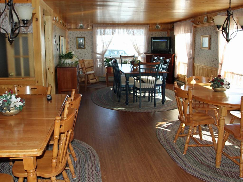 Auberge Motel 4 Saisons Blanc-Sablon Extérieur photo