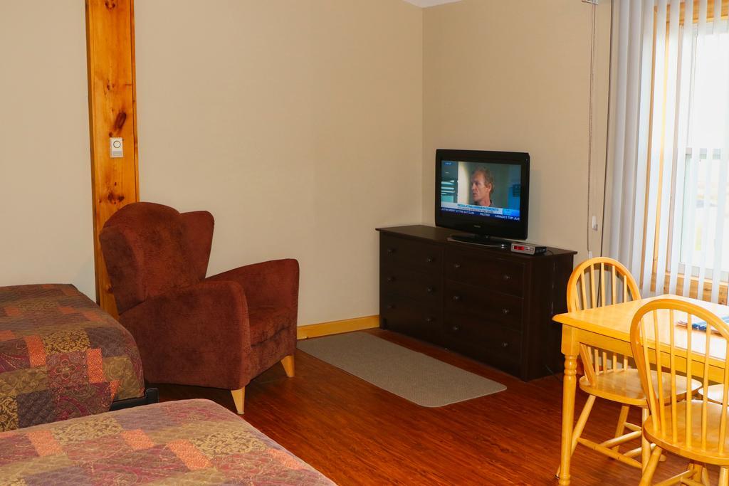 Auberge Motel 4 Saisons Blanc-Sablon Extérieur photo